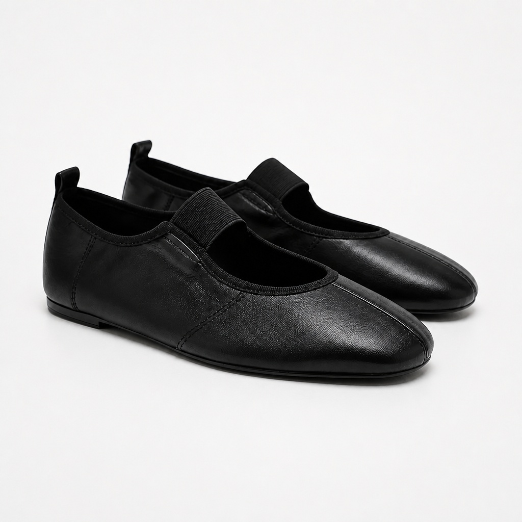 Black minimal round toe walking flats