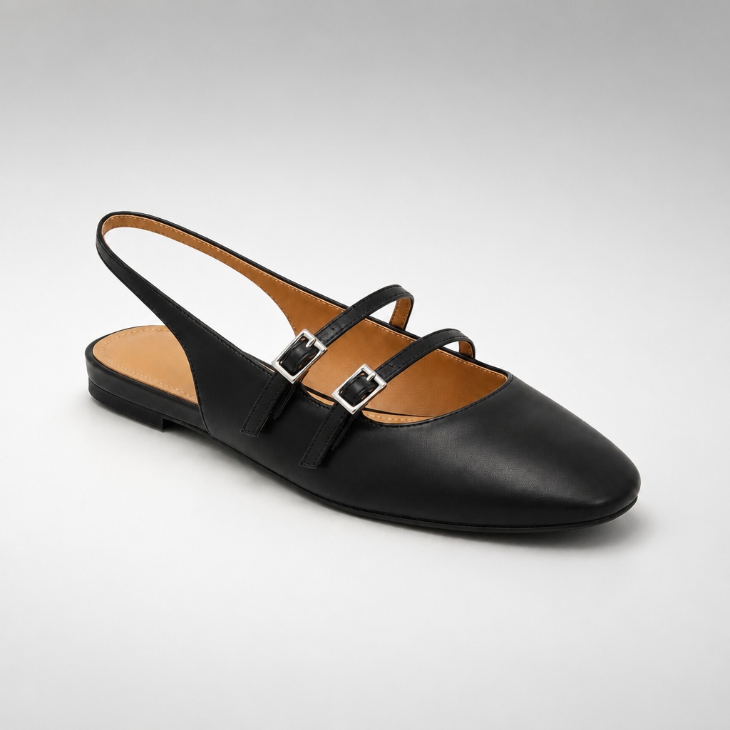 Musta kaksoishihna Mary Jane flats valkoisella pohjalla