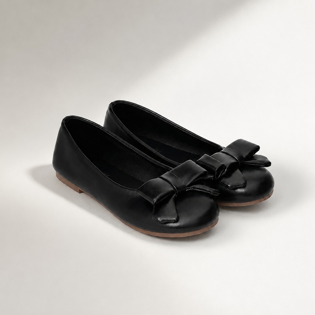 Zwarte glanzende ballerina's met strik