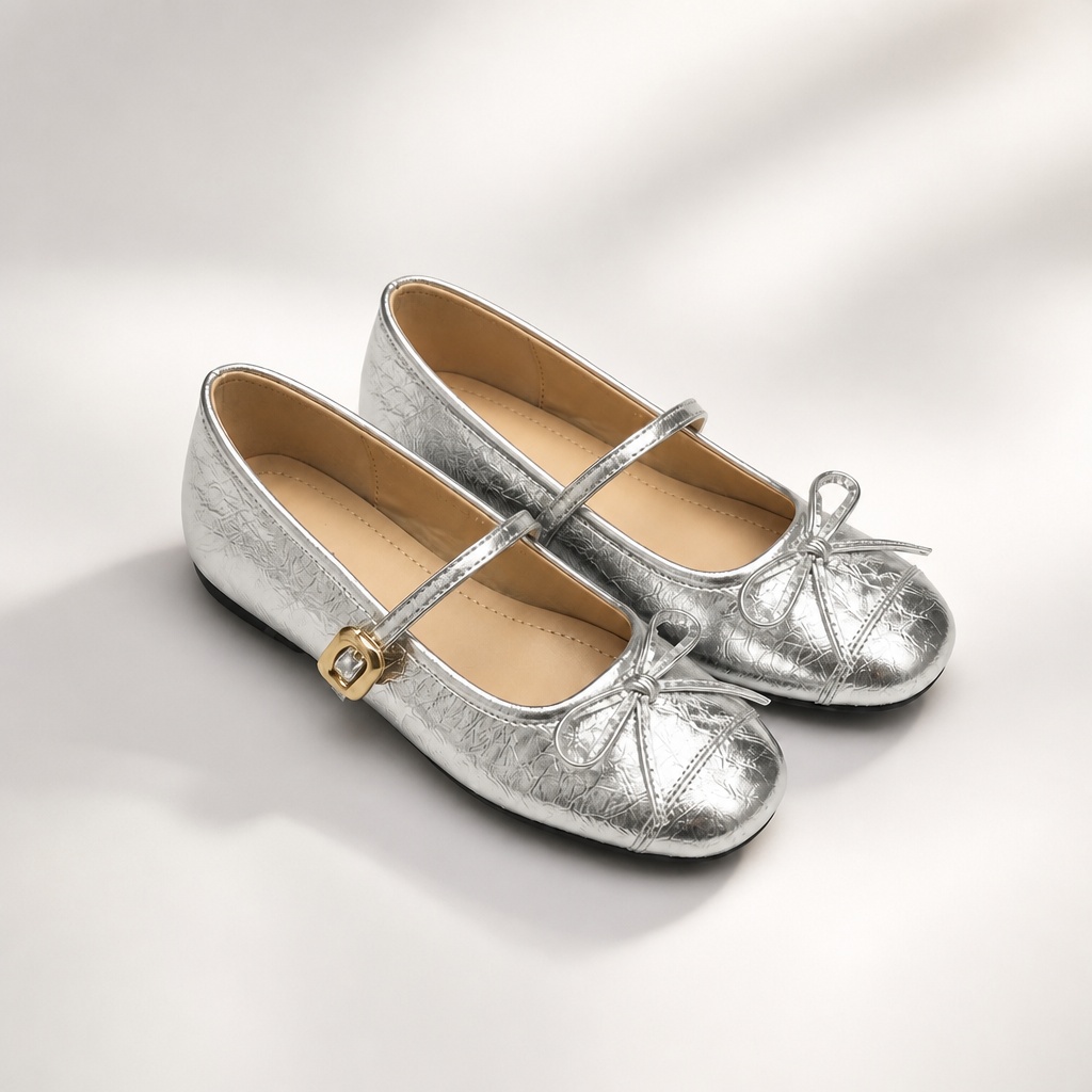 Mary Jane ballerina's met zilveren strikdetails